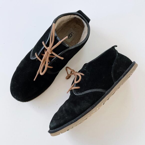 ugg maksim shearling chukka short boot - Picture 1 of 5